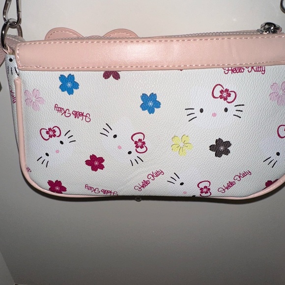 Hello Kitty Pink and White Crossbody Bag with Floral Prints - Picture 3 of 5